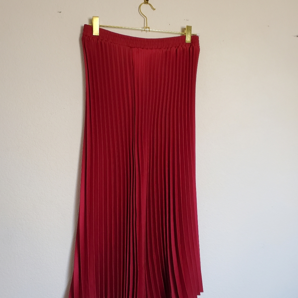 Long Red pleated skirt